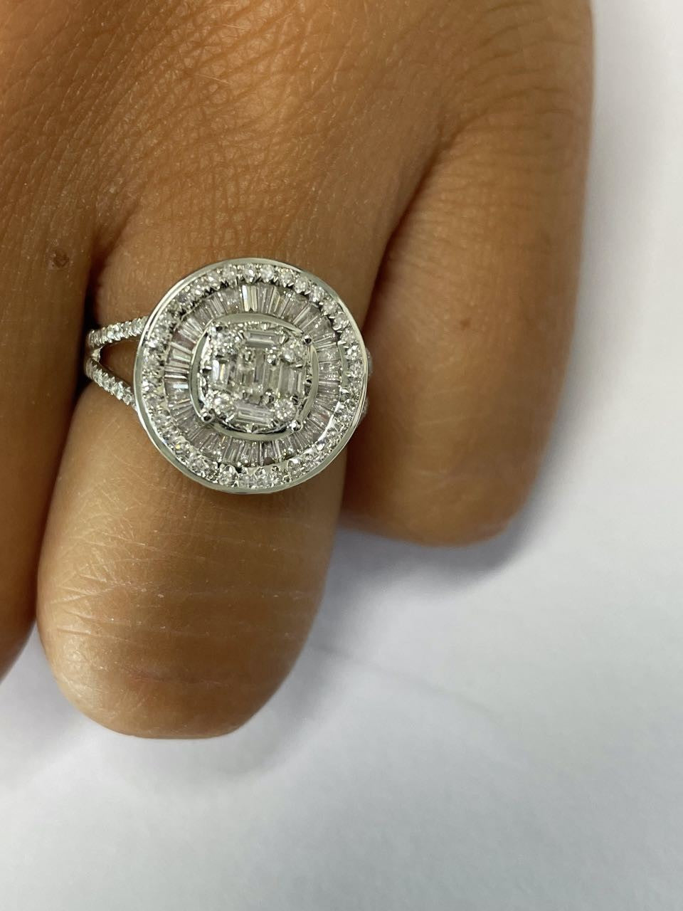 ESLIM anillo de brillantes y taipes en oro blanco de 18 ktes - Roman Joyero