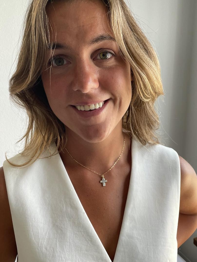 Cruz SUNGUR en nacar blanco y oro amarillo de 18 kilates