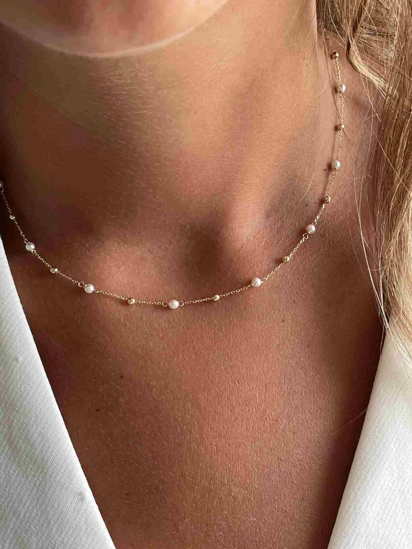SISIL gargantilla perlas y bolitas en oro amarillo de 18 ktes - Roman Joyero