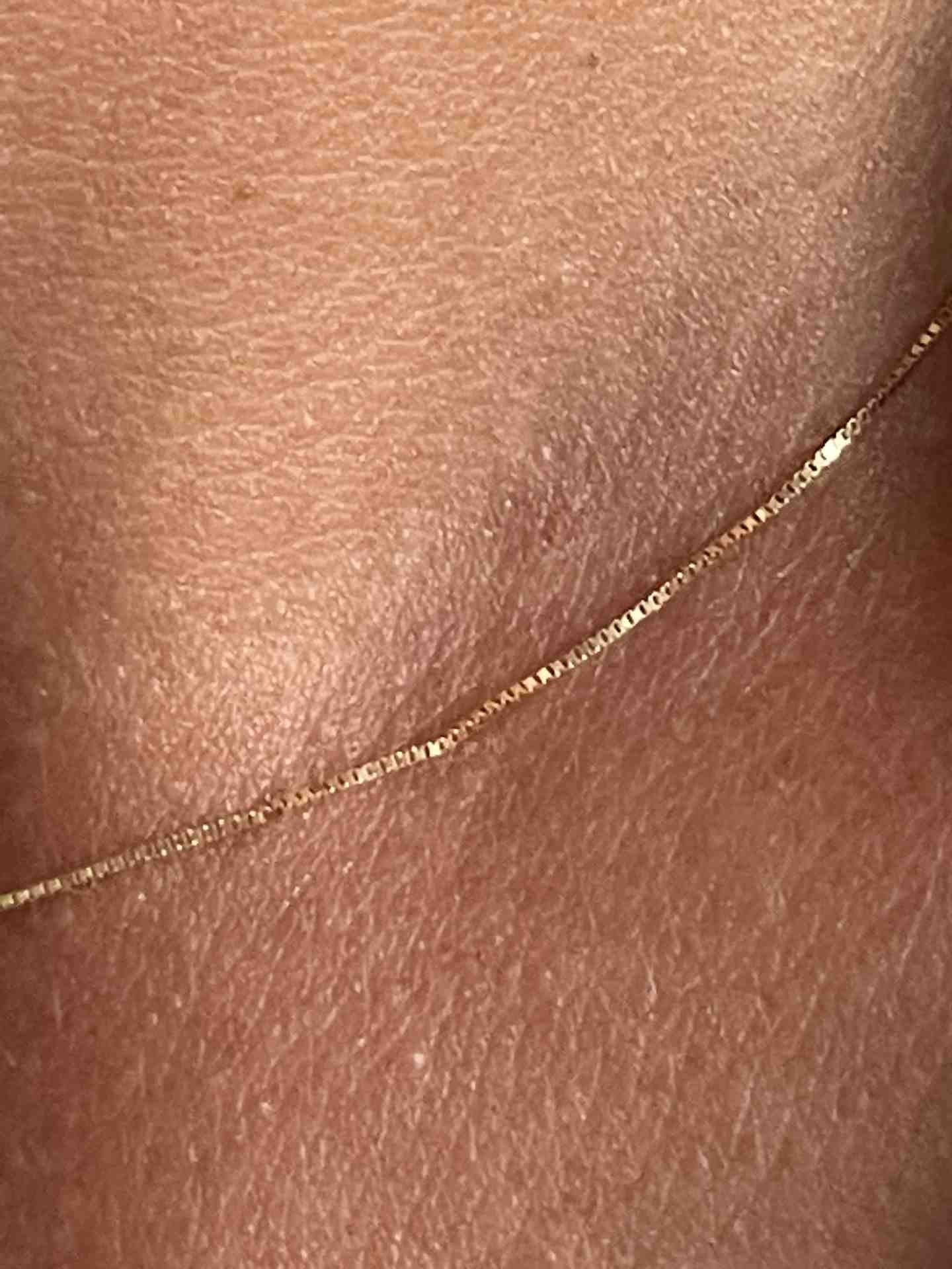 ZEYNEL gargantilla tipo cadena limada en oro de 18 ktes. - Roman Joyero