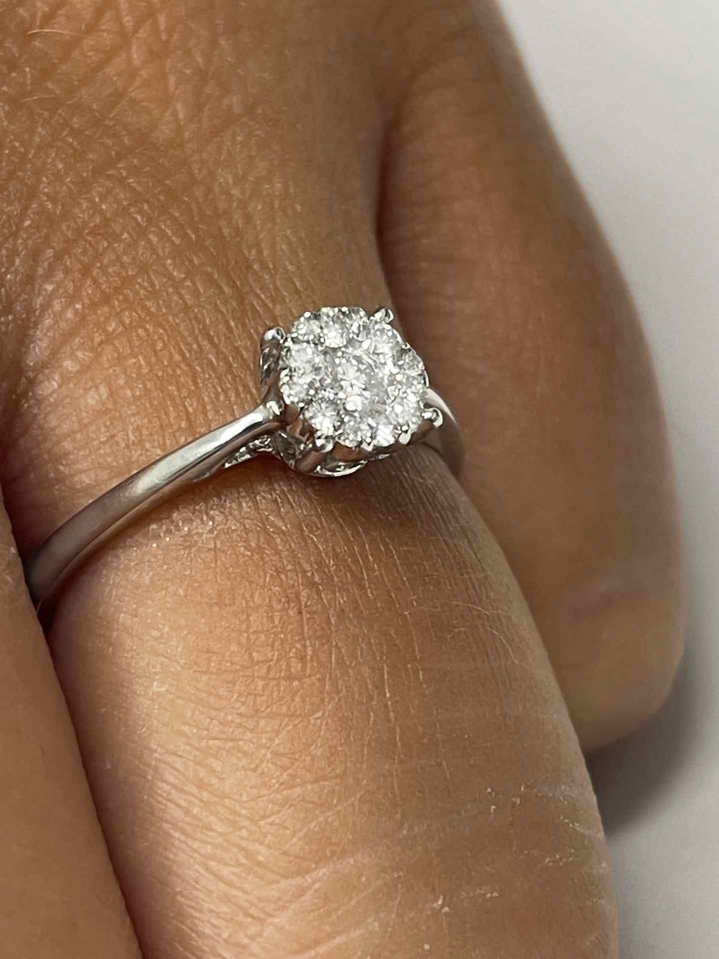MINIK anillo solitario pedida rosetas de brillantes central