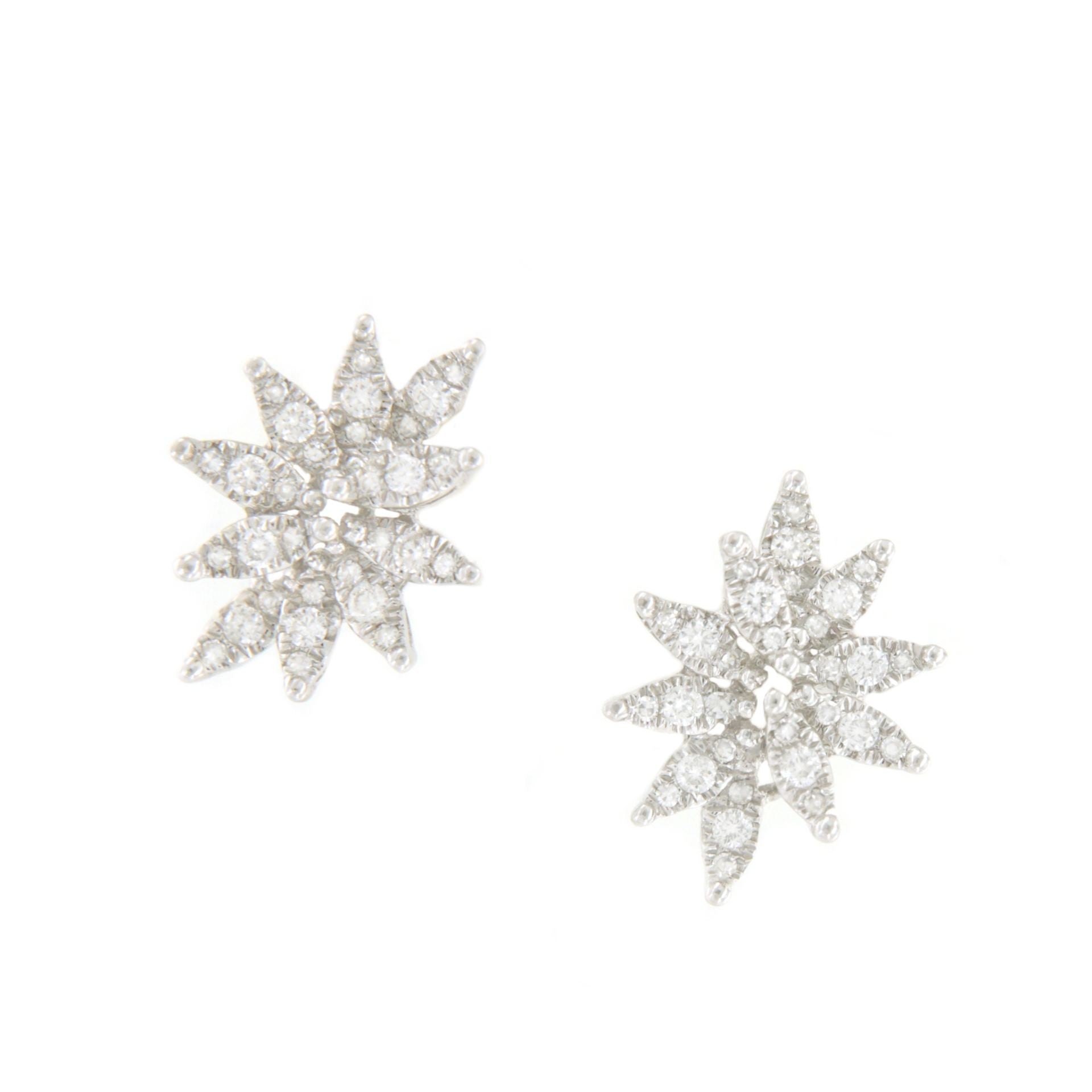 ESMIRNA pendientes hojas oro blanco de 18 ktes con brillantes