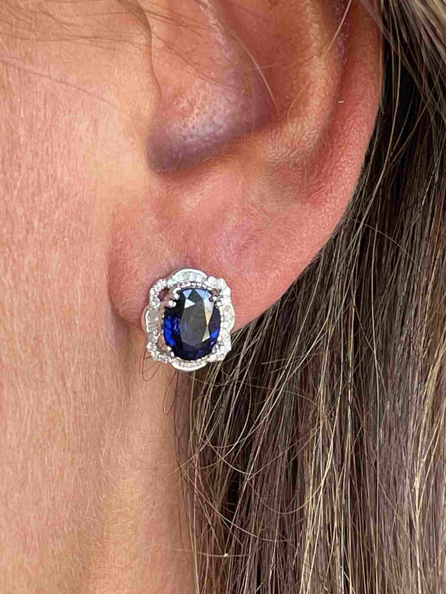 Pendientes brillantes KORKUT con zafiros en oro blanco 18 ktes