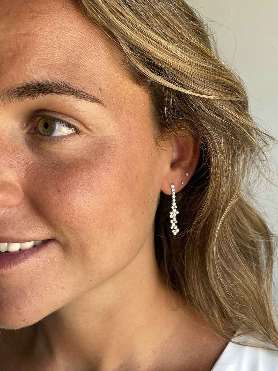 Pendientes PINARES chorrera de brillantes en oro blanco 18 ktes - Roman Joyero