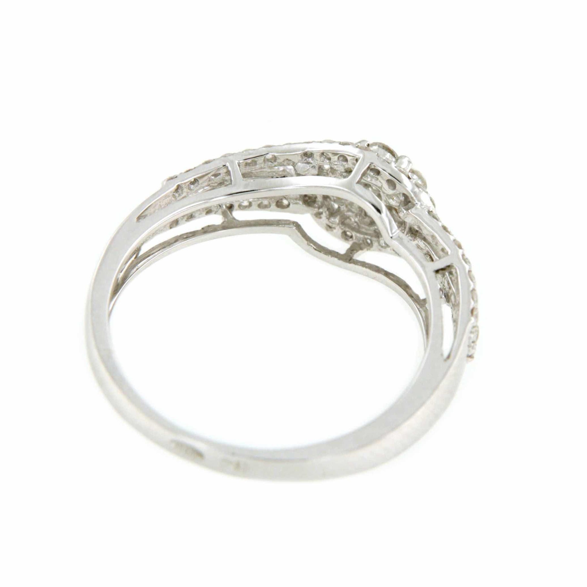 Anillo roseta de brillantes CAGUAS en oro blanco 18 kilates - Roman Joyero