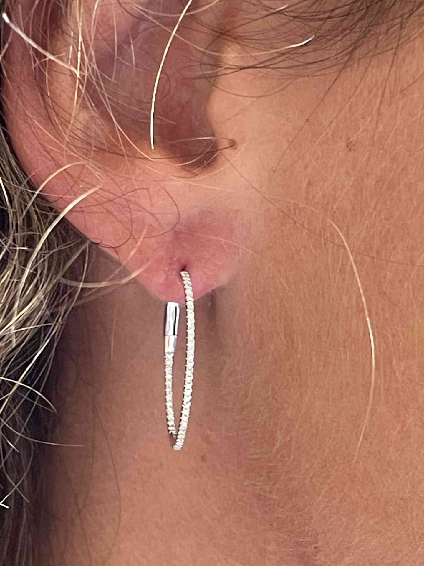Pendientes argollas MASAL en oro blanco de 18 ktes con brillantes