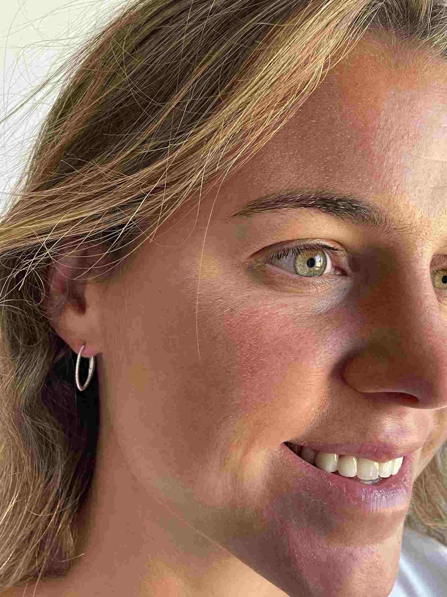 Pendientes argollas MASAL en oro blanco de 18 ktes con brillantes