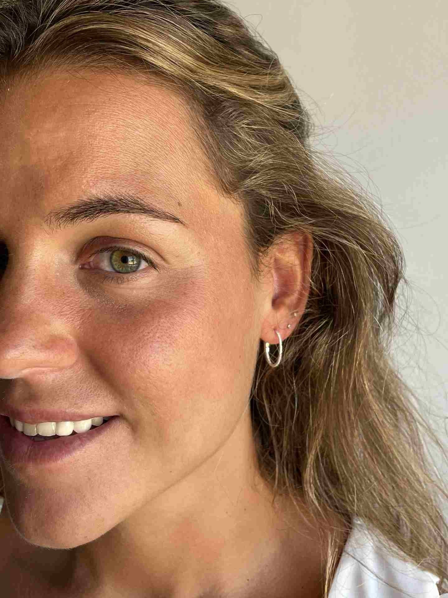 Pendientes argollas MASAL en oro blanco de 18 ktes con brillantes