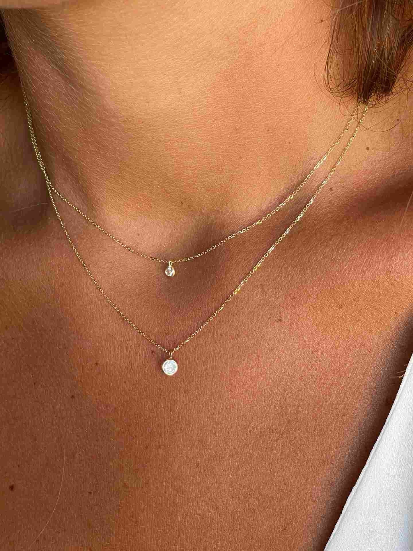 Gargantilla doble FIDIA en oro amarillo de 18 ktes y circonitas