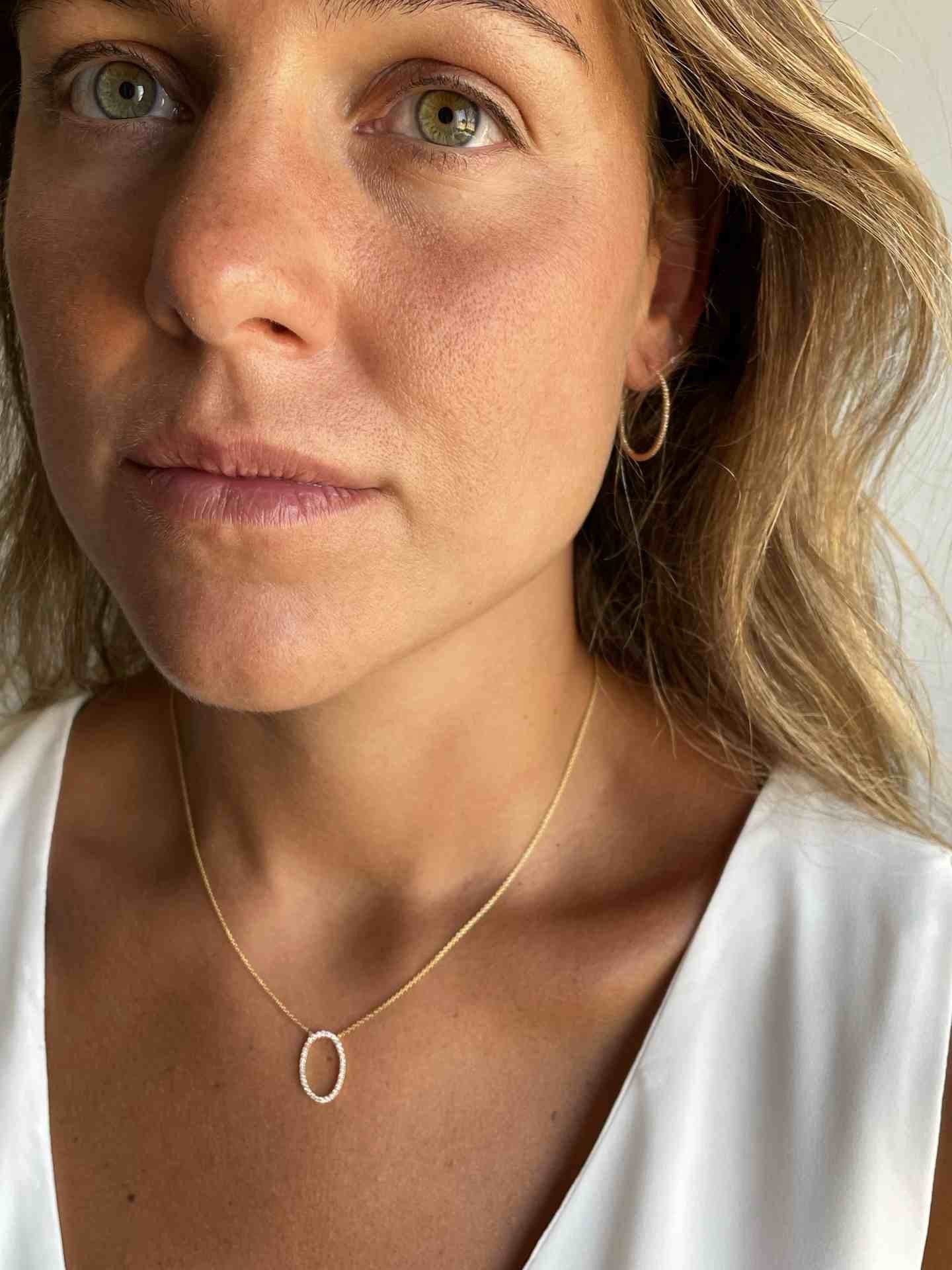 Gargantilla PERUGIA oro amarillo 18 ktes y oval en brillantes