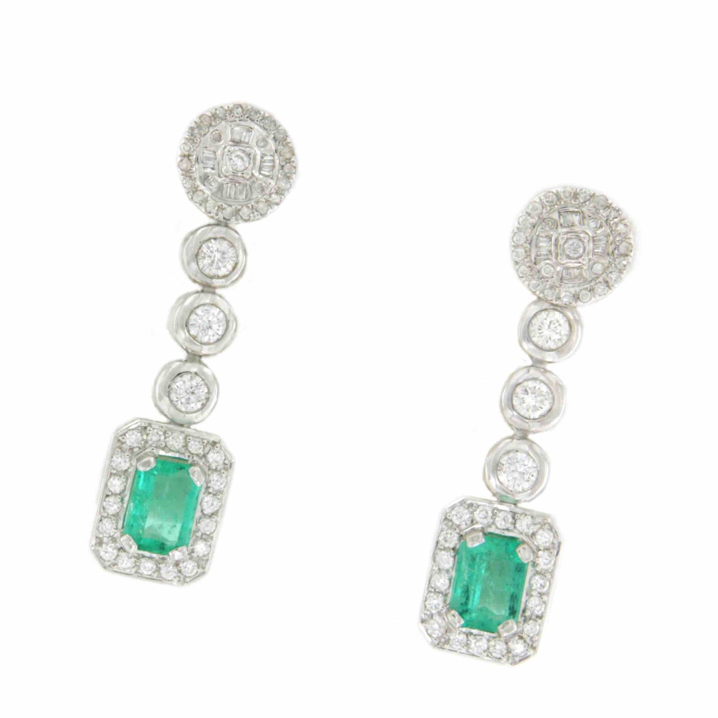 Pendientes ROMA de esmeraldas y brillantes en oro blanco 18 ktes.