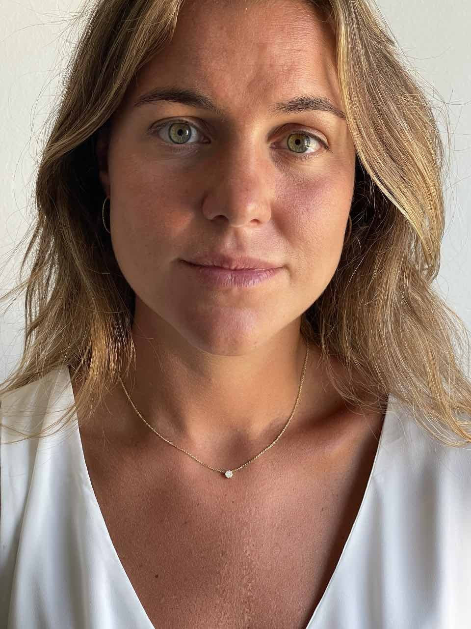 ROATAN cadena con centro roseta de brillantes oro amarillo