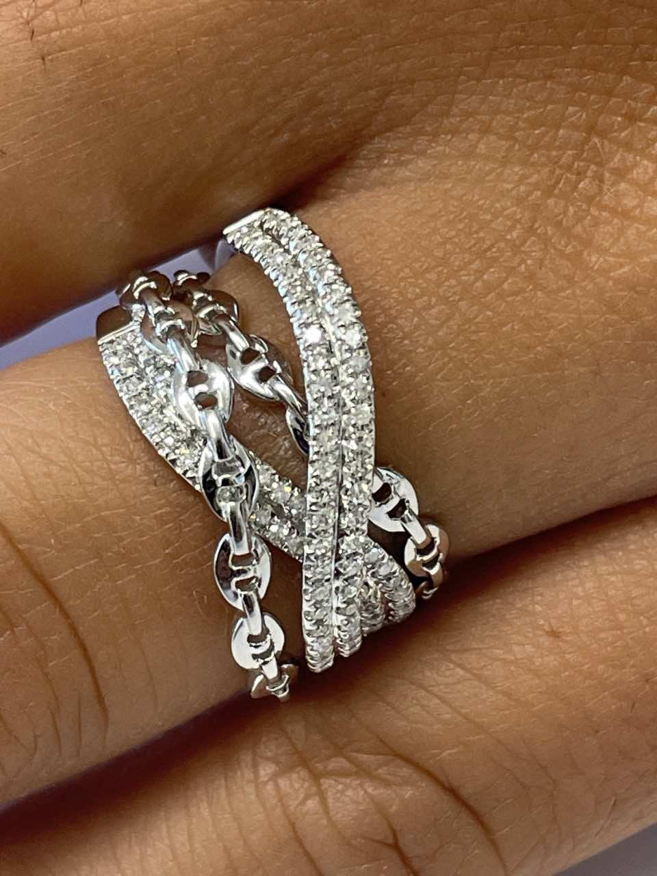 MODENA anillo de alianzas entrecruzadas con brillantes en oro - Roman Joyero