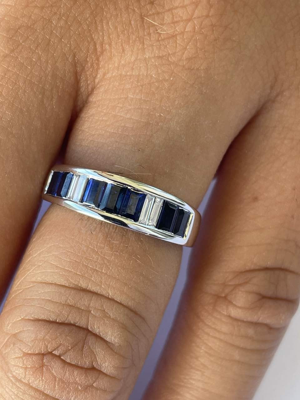 ORITAN alianza oro 18k de zafiros y diamantes en baguettes