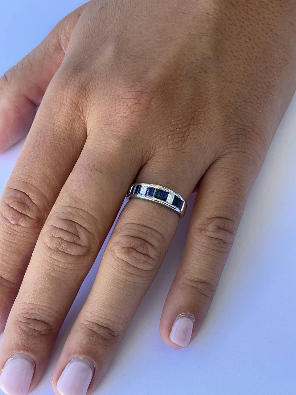 ORITAN alianza oro 18k de zafiros y diamantes en baguettes