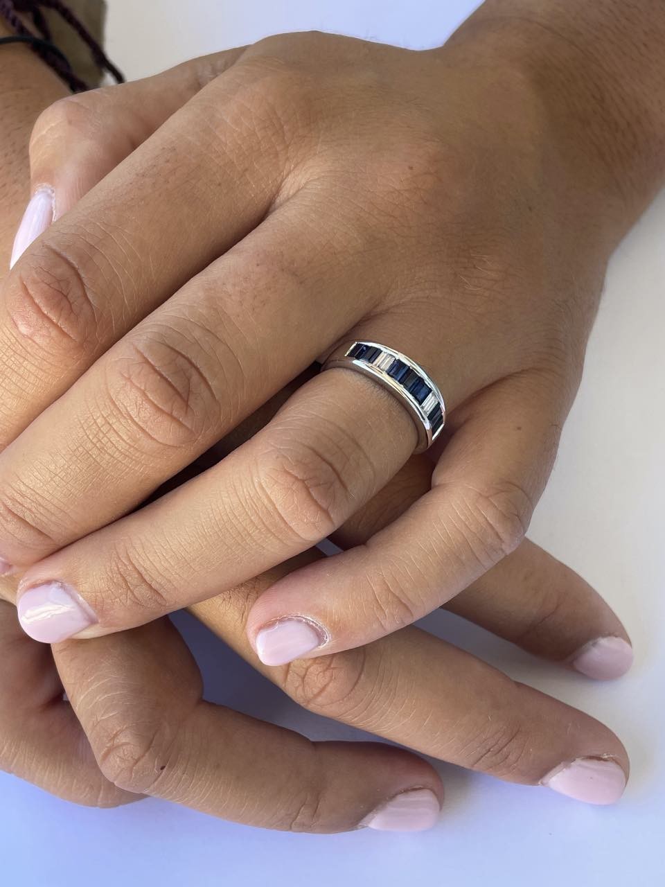 ORITAN alianza oro 18k de zafiros y diamantes en baguettes