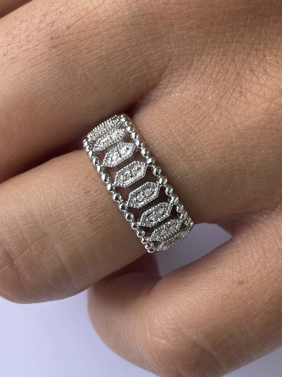 BECASINA anillo en oro blanco de 18 ktes con brillantes - Roman Joyero