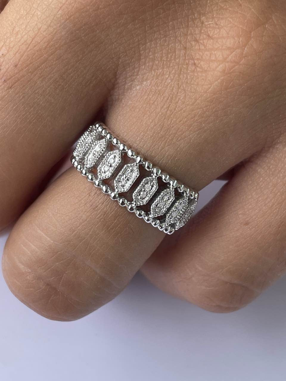 BECASINA anillo en oro blanco de 18 ktes con brillantes - Roman Joyero