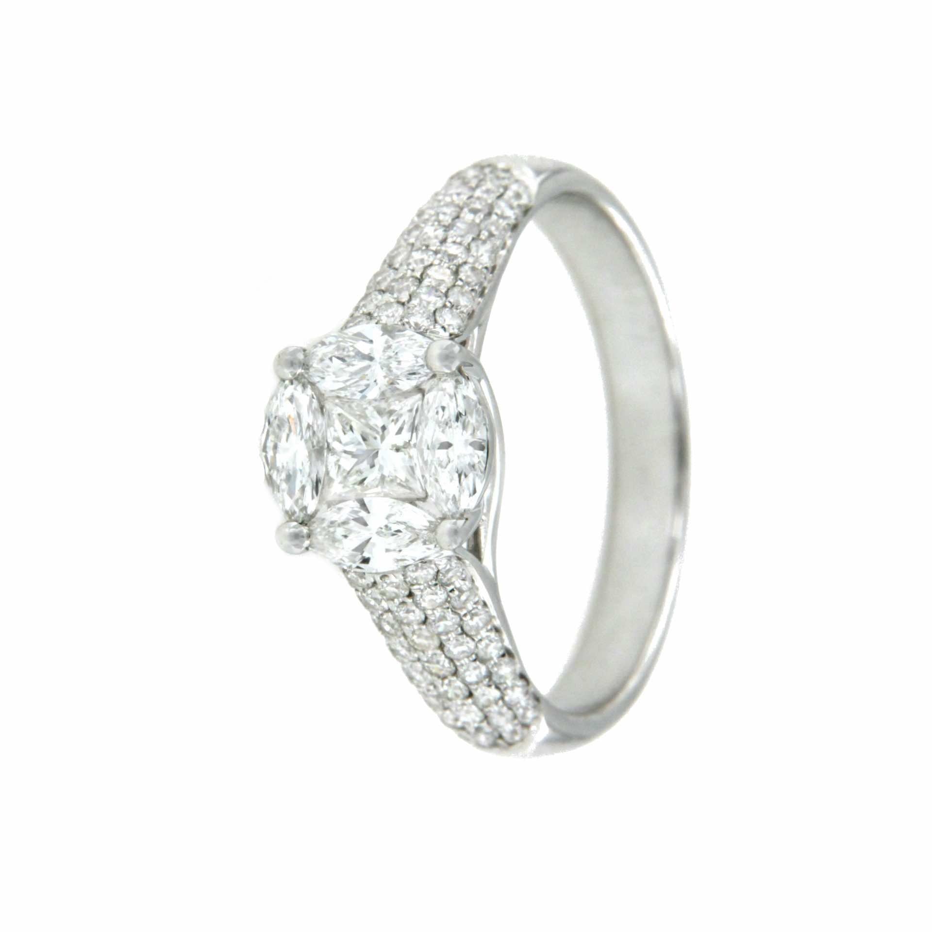 BERGAMO, anillo de oro blanco con diamantes - Roman Joyero