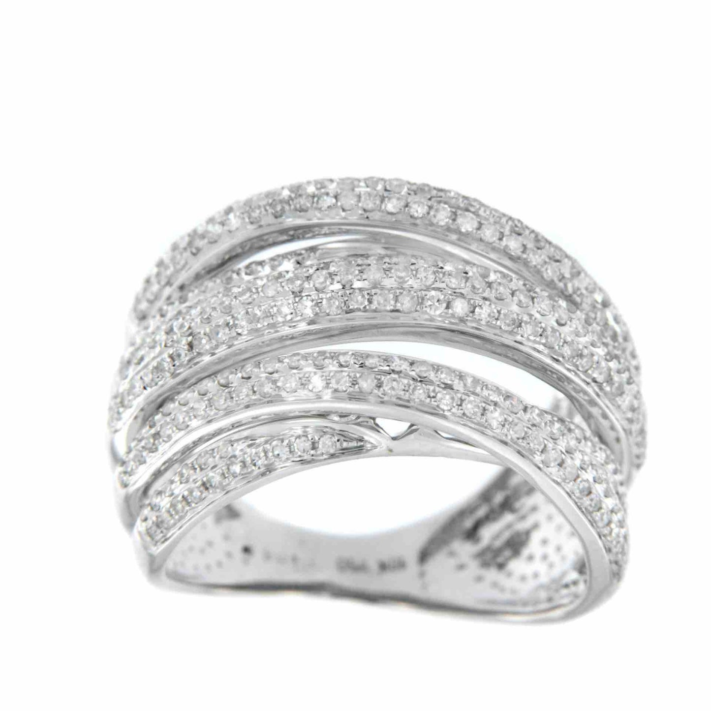 LUCCA, anillo de oro y varios aros diamantes.