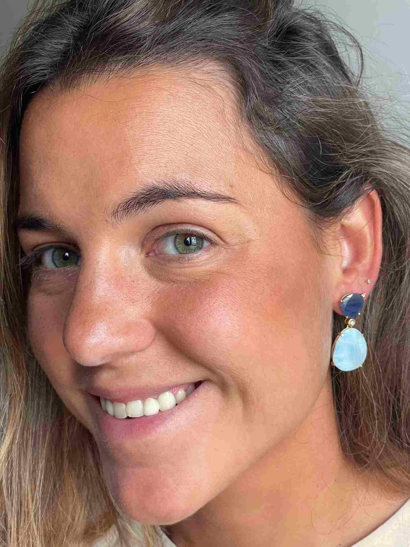 Pendientes desmontables de oro amarillo con zafiro y larimar - Roman Joyero