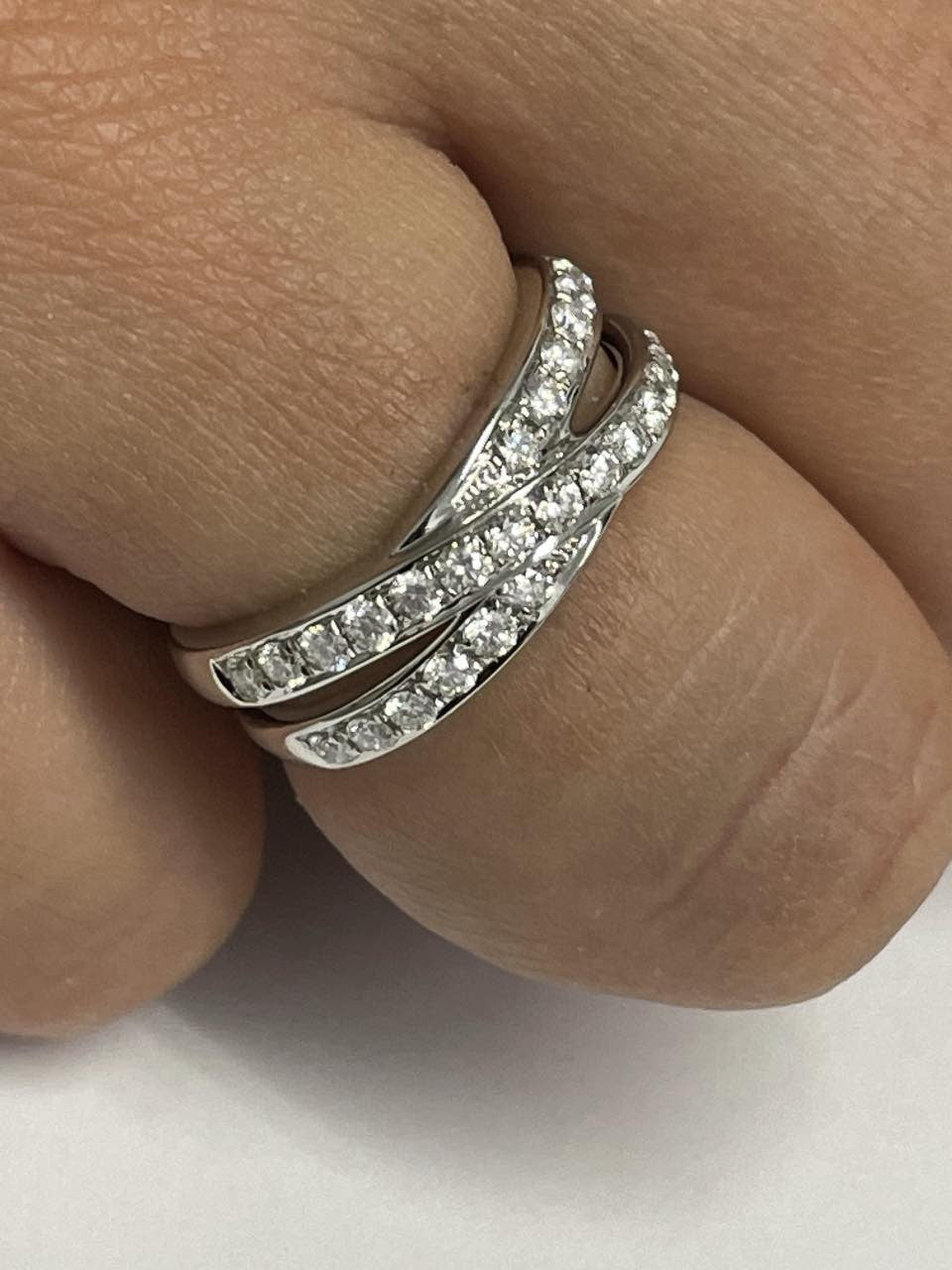 DRAMA anillo doble alianza oro blanco 18 ktes con brillantes