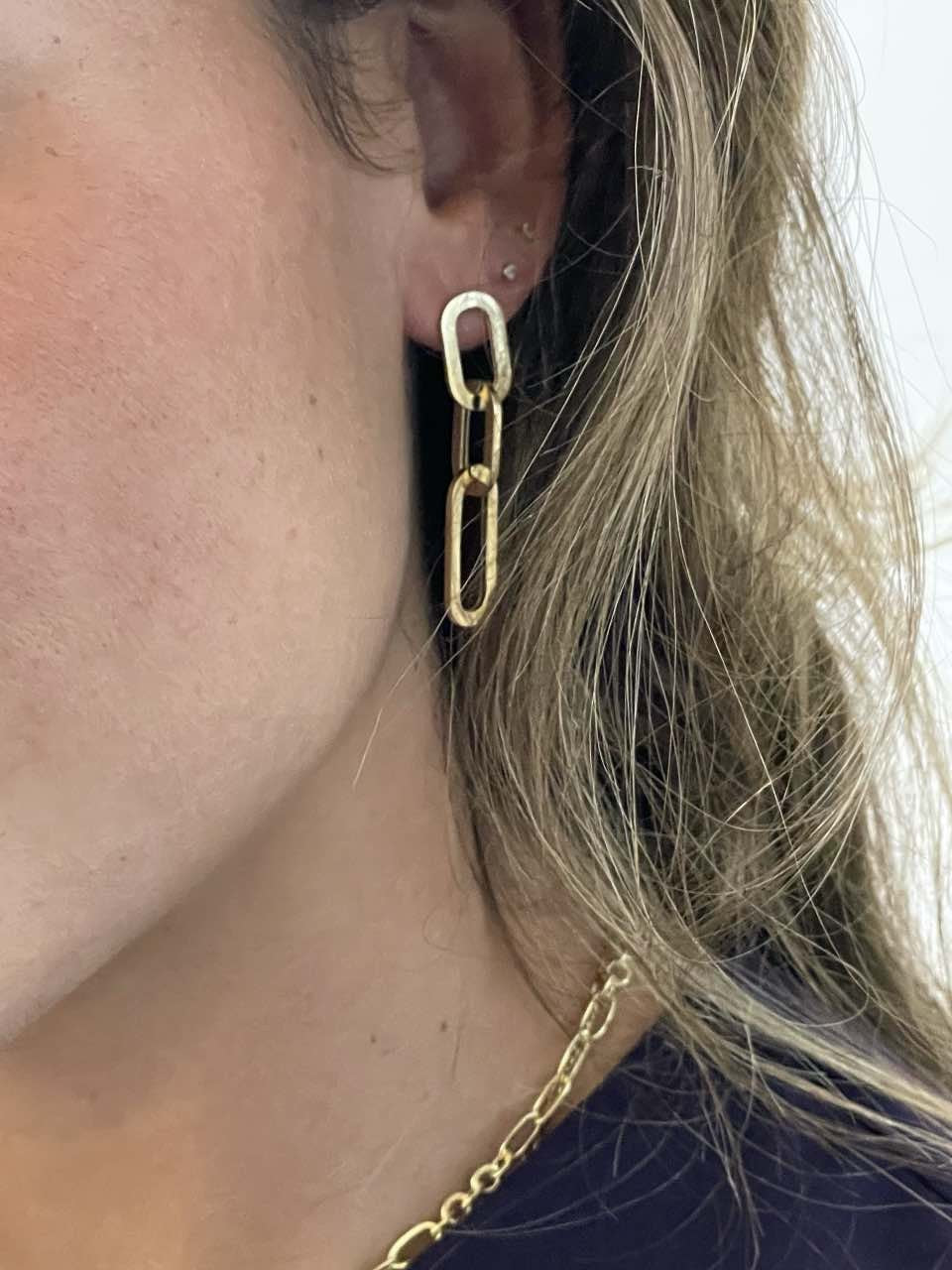 DRERI pendiente oro amarillo 18 ktes tres eslabones grandes