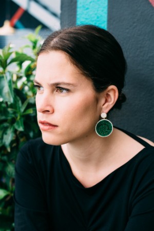 LEOCARES, pendientes de plata dorada con jade verde - Roman Joyero