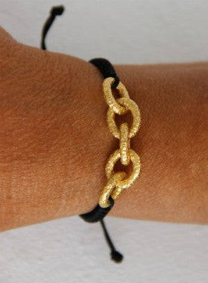 AZUL, pulsera de macrame con plata dorada. - Roman Joyero