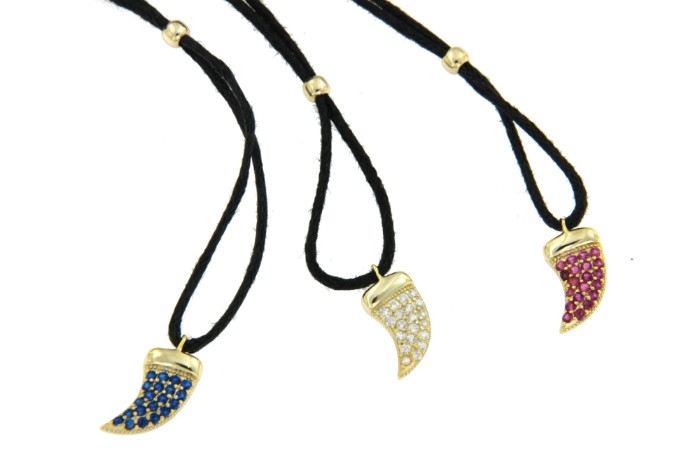 Cadena de cuero negro, cuerno de plata y circonitas de colores - Roman Joyero