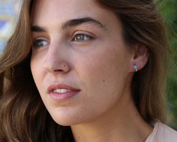 Argolla pequeña de plata de primera ley con turquesa redonda - Roman Joyero