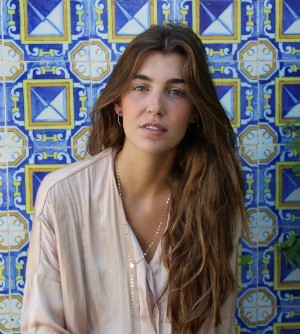 Argollas de plata con baño de oro o de rodio y circonitas