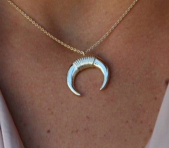 Gargantilla de plata con baño de oro o rodio con media luna - Roman Joyero