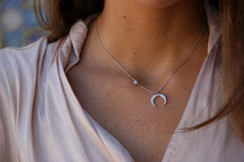 Gargantilla de plata con media luna y circonita. Para fiestas - Roman Joyero