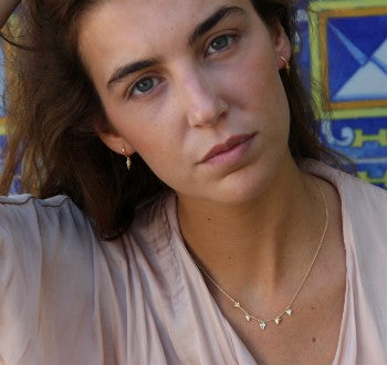 Cadena de plata de ley con baño de oro amarillo y triángulos - Roman Joyero