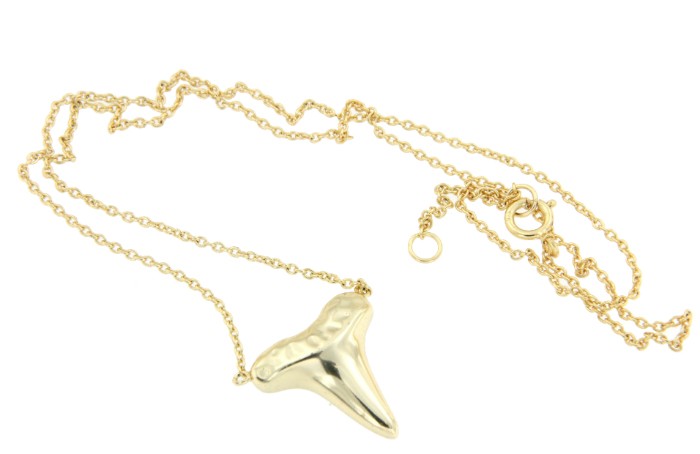 Gargantilla de plata con baño de oro y colgante de bisonte - Roman Joyero