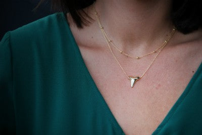 Gargantilla de plata con baño de oro y colgante de bisonte - Roman Joyero