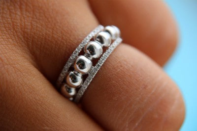 Anillo en oro blanco de 18 kilates con diamantes - Roman Joyero