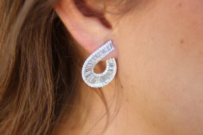 Argollas de oro blanco con diamantes en 2 tallas - Roman Joyero