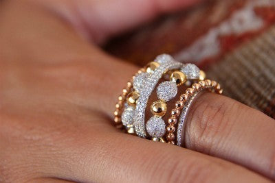 WHIYEPIN 288 anillo bolas en oro con brillantes - Roman Joyero