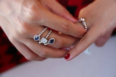 WHITE 26 anillo bolas en oro con brillantes - Roman Joyero