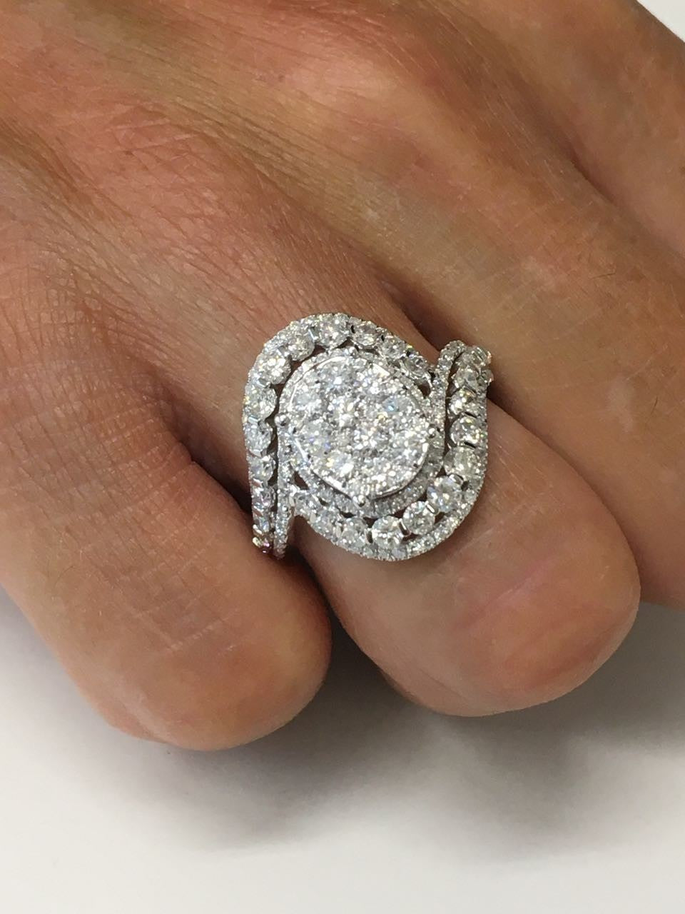 ISCHIA, anillo de oro blanco con diamantes - Roman Joyero