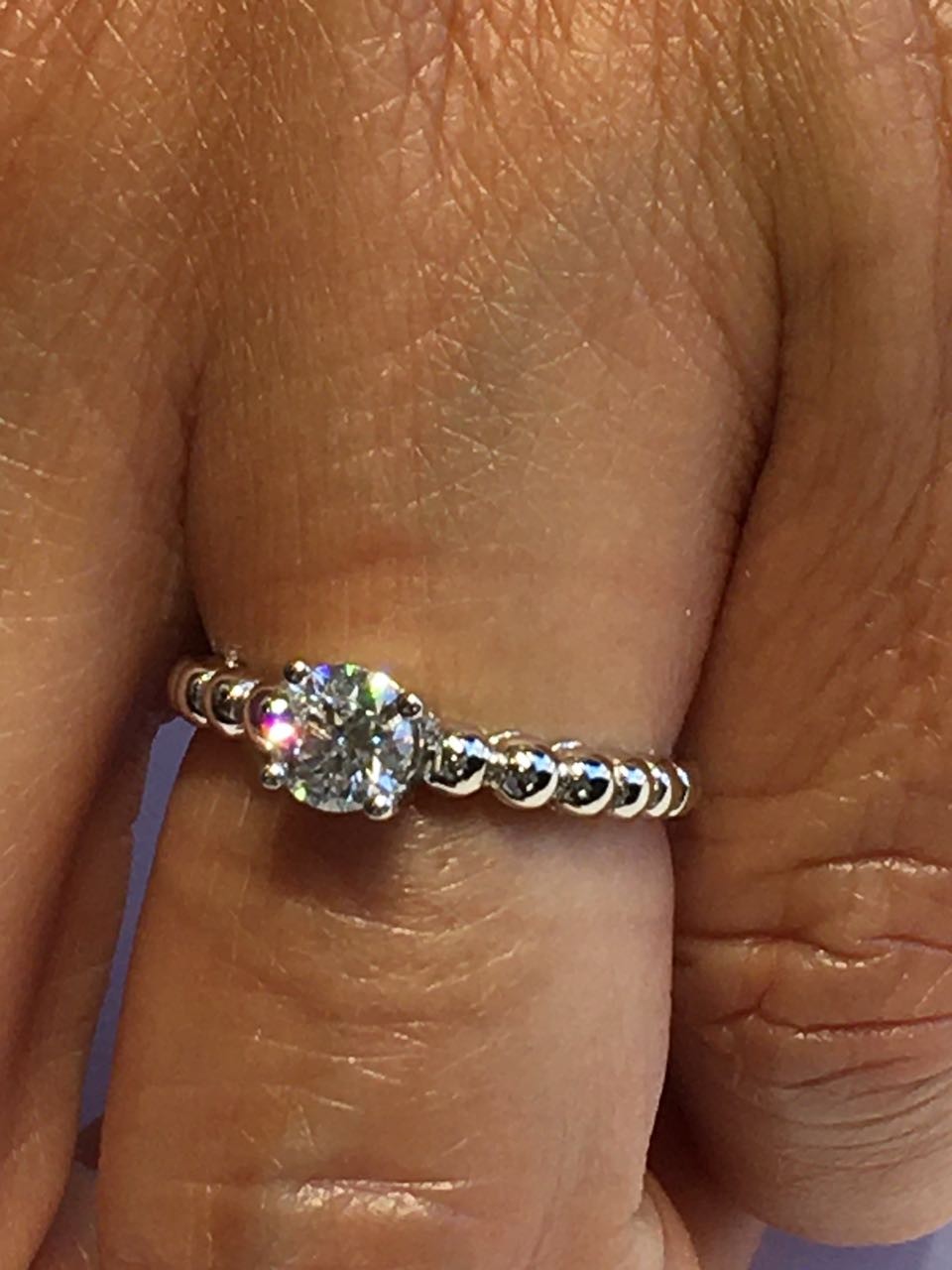 SORRENTO, solitario en oro blanco con diamante - Roman Joyero
