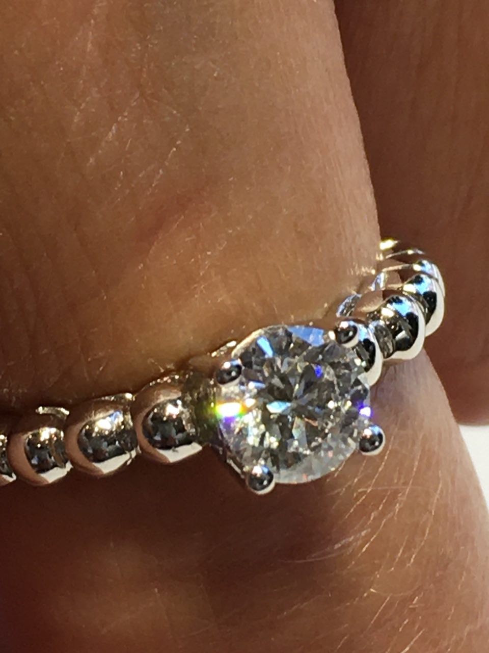 SORRENTO, solitario en oro blanco con diamante - Roman Joyero