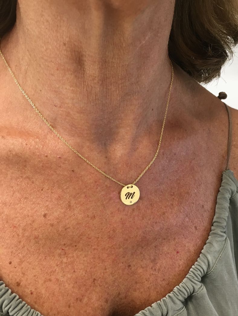 Cadena de oro amarillo AYSUN con dije y diamante - Roman Joyero