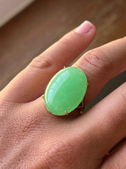 THAWAR, anillo de plata dorada y cuarzo verde