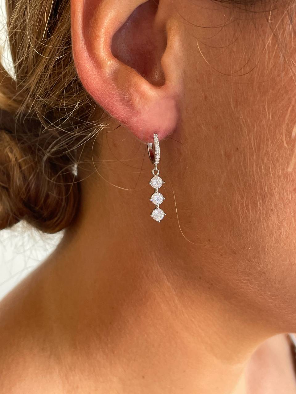 Pendientes CAPADOCIA largos en plata con circonitas.