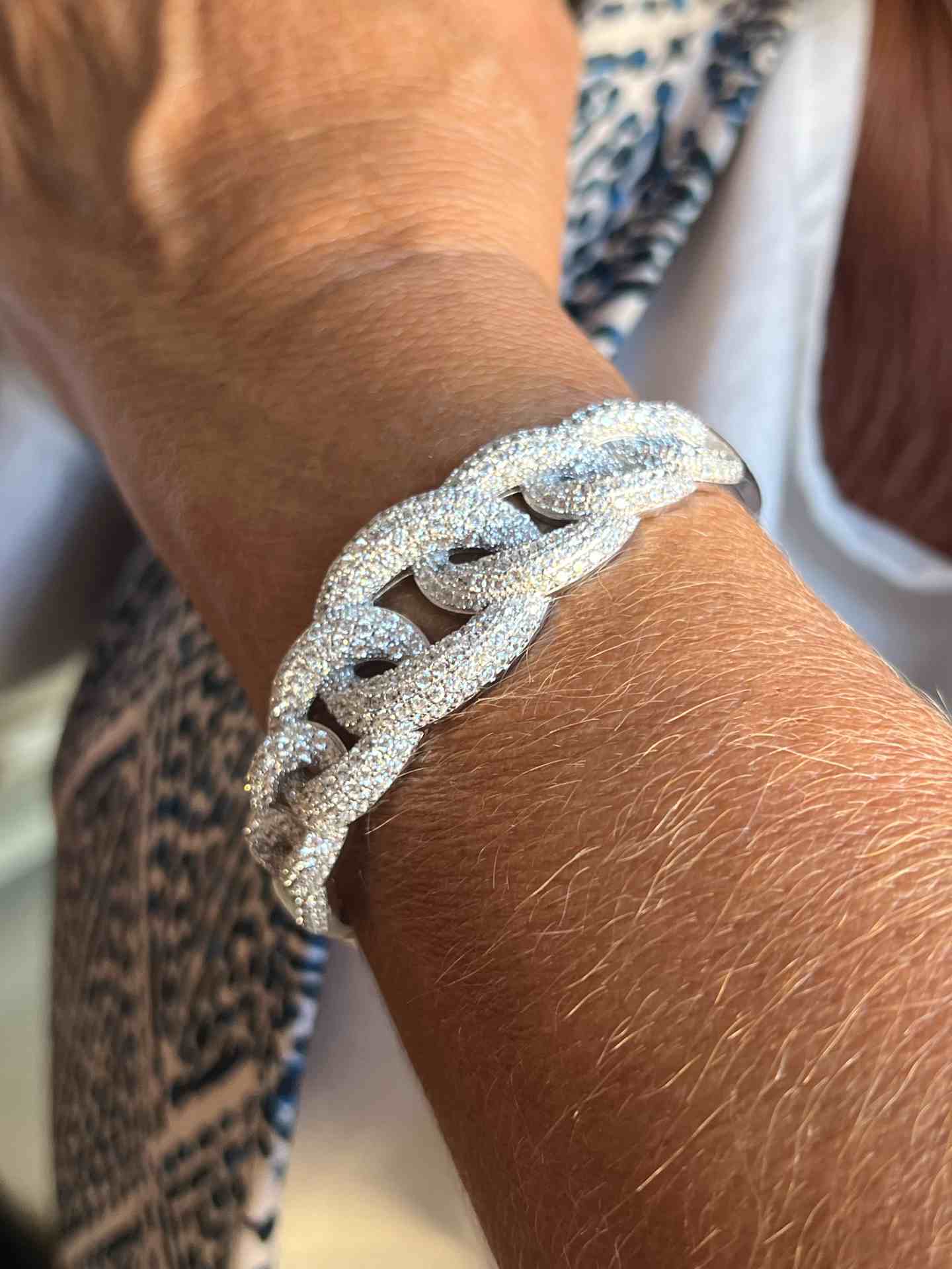 Pulsera rígida ESTONIA de plata 1ª ley con circonitas