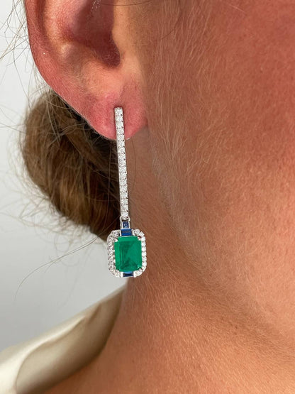 Pendientes ZOE largos en plata primera ley con circonitas y cuarzos esmeralda