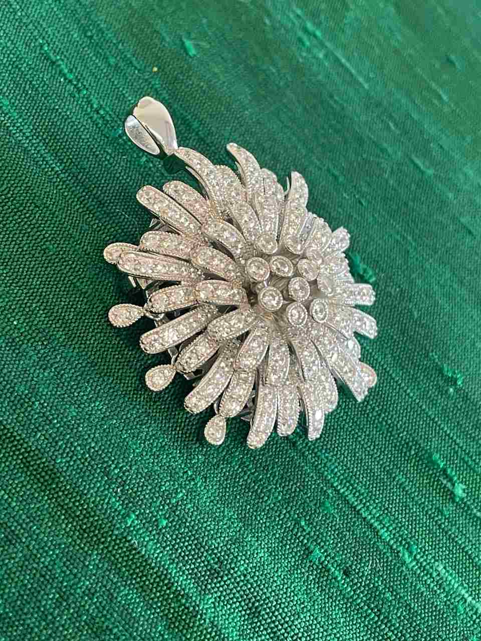 Broche FLOR  colgante art deco en plata de ley 925 con circonitas.